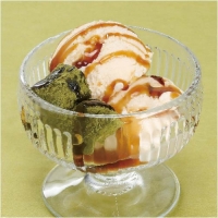 抹茶わらびもちパフェ