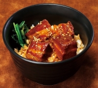 やわらか豚角煮丼