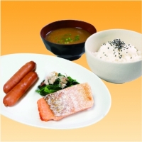 焼き鮭の朝定食