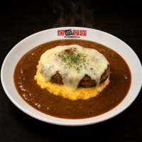 オムチーズハンバーグカレー