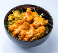 ガーリックとラー油マヨネーズのからあげ丼