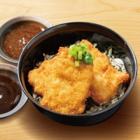 ●サクサクチキンカツ丼