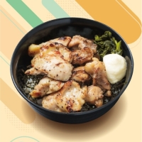 ディナー ハラミ・ふりそで炭火焼き鳥丼