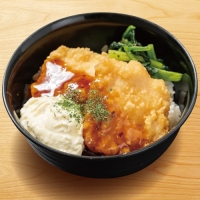 490円ランチ チキン南蛮丼