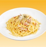 ランチ　カルボナーラ